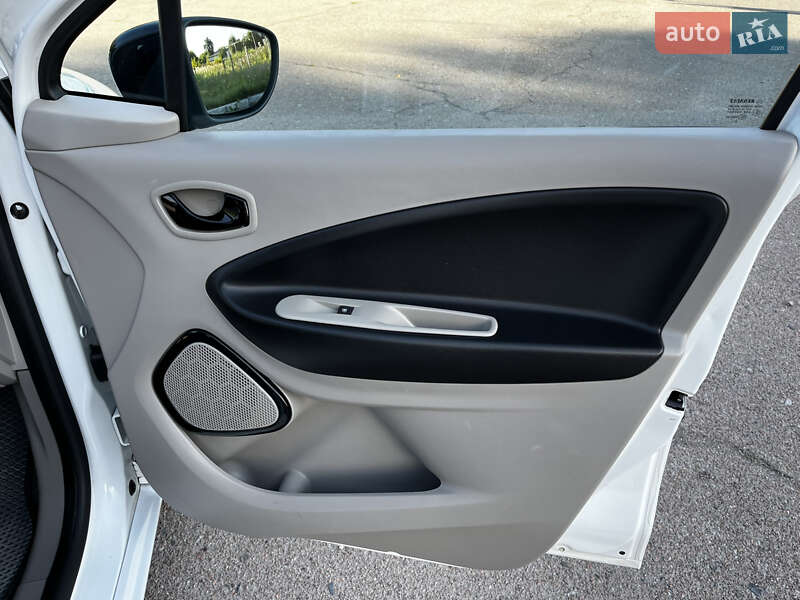 Хэтчбек Renault Zoe 2014 в Чернигове