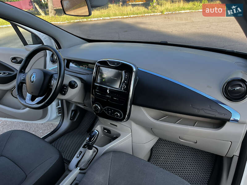 Хэтчбек Renault Zoe 2014 в Чернигове