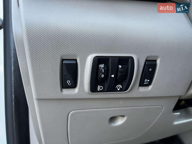 Хэтчбек Renault Zoe 2014 в Чернигове