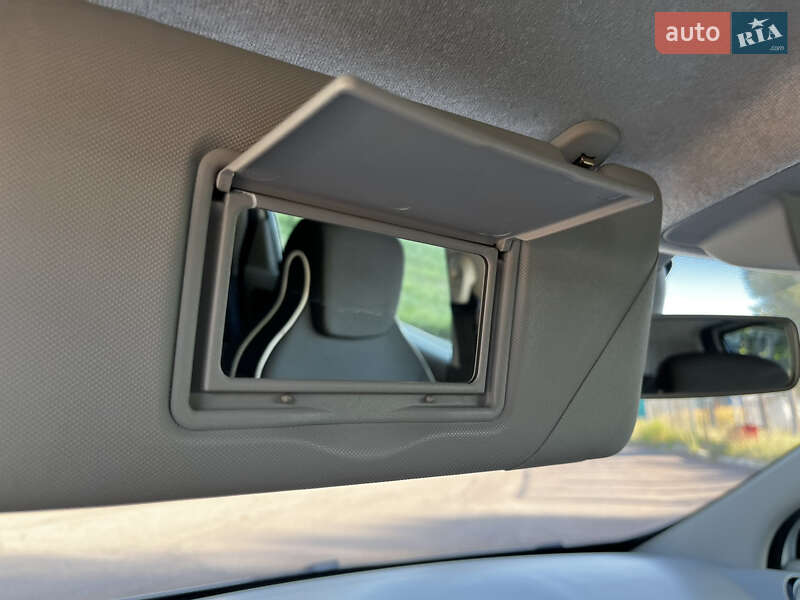 Хэтчбек Renault Zoe 2014 в Чернигове