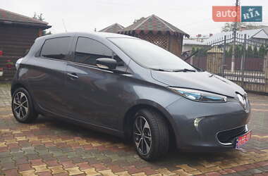 Хэтчбек Renault Zoe 2017 в 