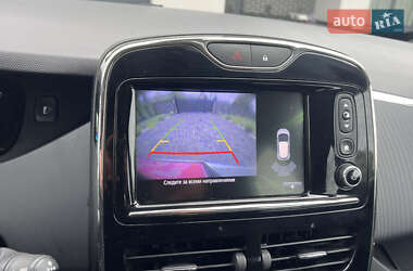 Хэтчбек Renault Zoe 2017 в 