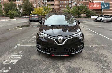 Хэтчбек Renault Zoe 2021 в 
