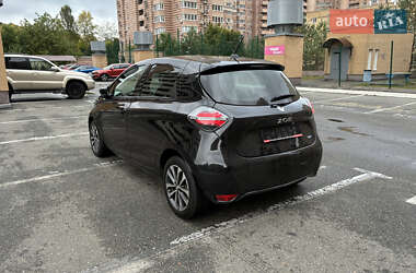 Хэтчбек Renault Zoe 2021 в 