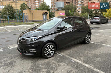 Хэтчбек Renault Zoe 2021 в 