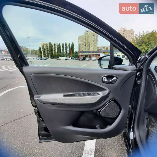 Хэтчбек Renault Zoe 2021 в Киеве