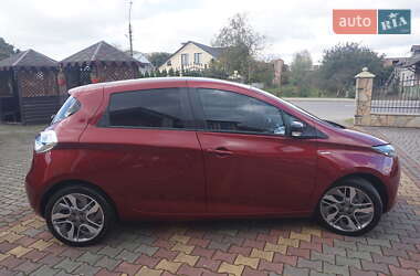 Хэтчбек Renault Zoe 2019 в 