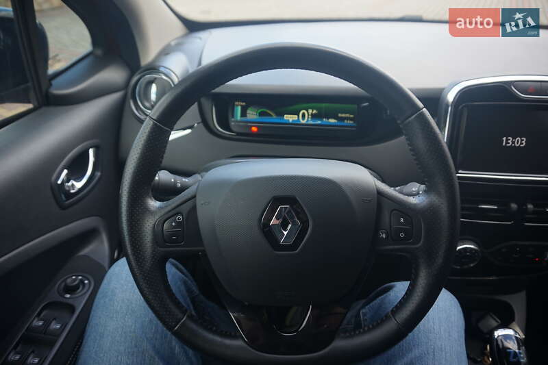 Хэтчбек Renault Zoe 2019 в Самборе