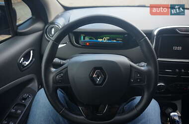Хэтчбек Renault Zoe 2019 в 