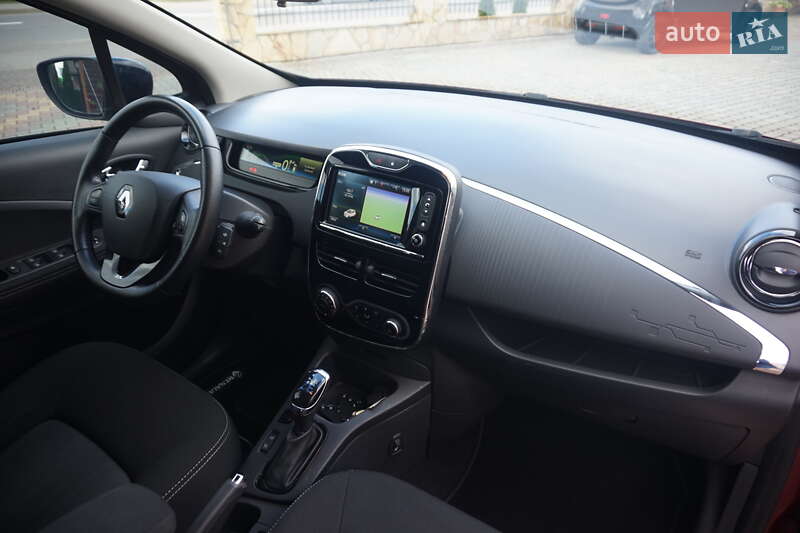 Хэтчбек Renault Zoe 2019 в Самборе