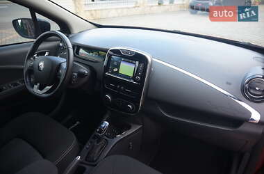 Хэтчбек Renault Zoe 2019 в 