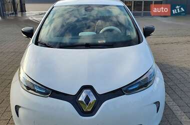 Хэтчбек Renault Zoe 2016 в 