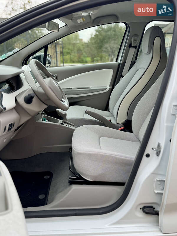 Хэтчбек Renault Zoe 2019 в Самборе