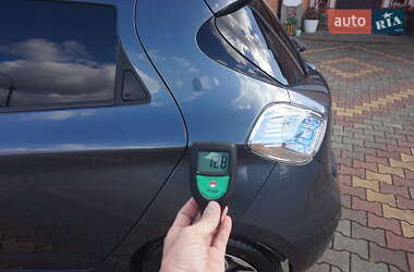Хэтчбек Renault Zoe 2019 в 