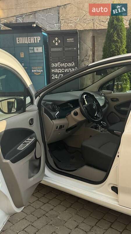 Хэтчбек Renault Zoe 2016 в Львове