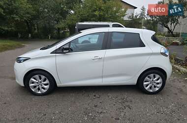 Хэтчбек Renault Zoe 2016 в 
