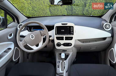 Хэтчбек Renault Zoe 2019 в 