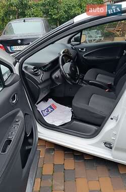 Хэтчбек Renault Zoe 2019 в 