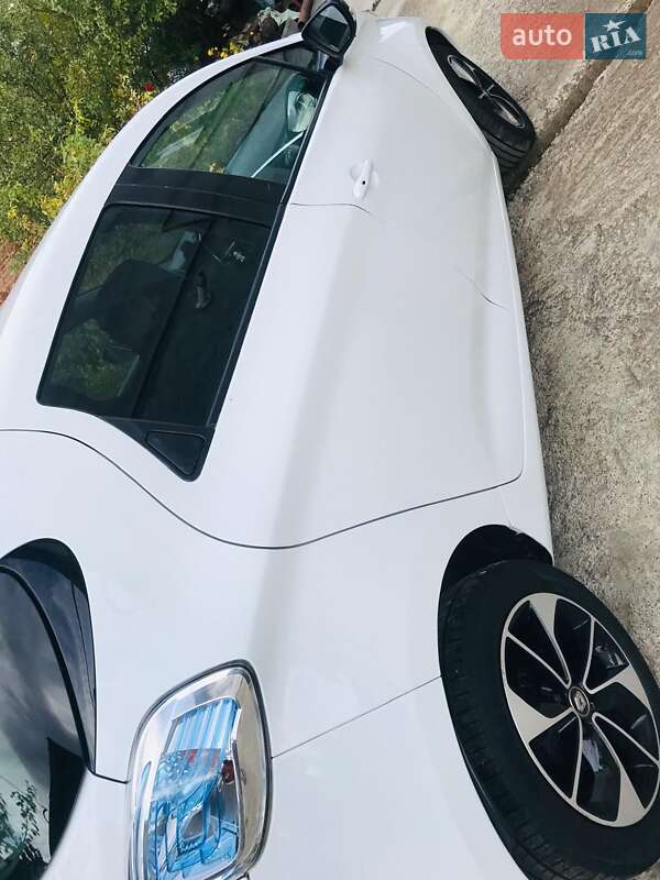 Хэтчбек Renault Zoe 2019 в Тернополе