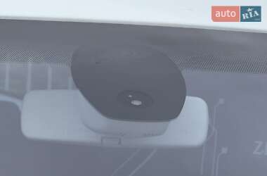 Хэтчбек Renault Zoe 2013 в 