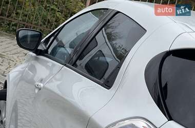 Хэтчбек Renault Zoe 2013 в 