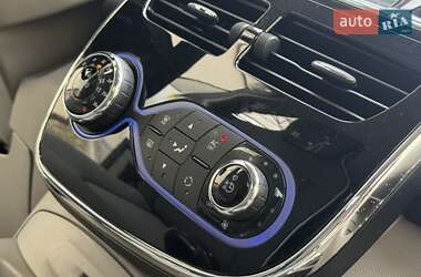 Хэтчбек Renault Zoe 2013 в 