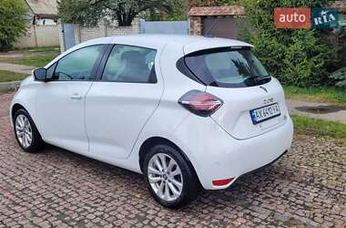 Хэтчбек Renault Zoe 2020 в 