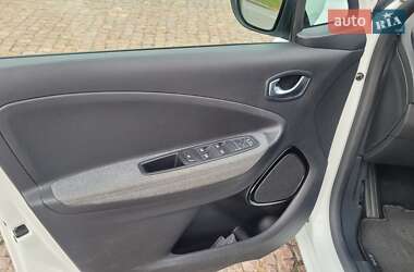 Хэтчбек Renault Zoe 2020 в 