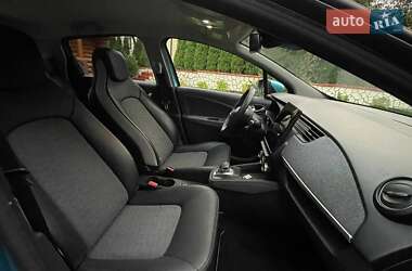 Хэтчбек Renault Zoe 2020 в 