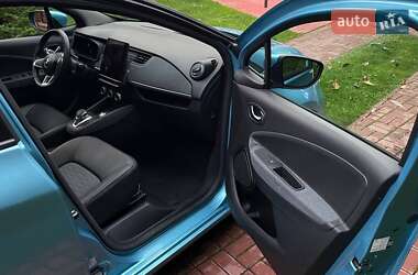 Хэтчбек Renault Zoe 2020 в 