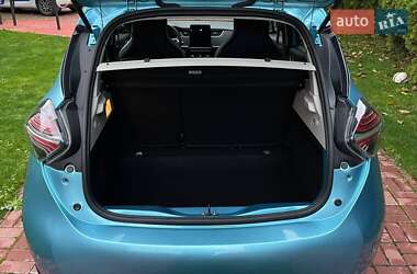 Хэтчбек Renault Zoe 2020 в 
