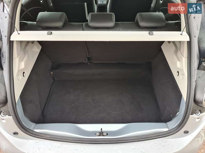 Хэтчбек Renault Zoe 2020 в Дубно