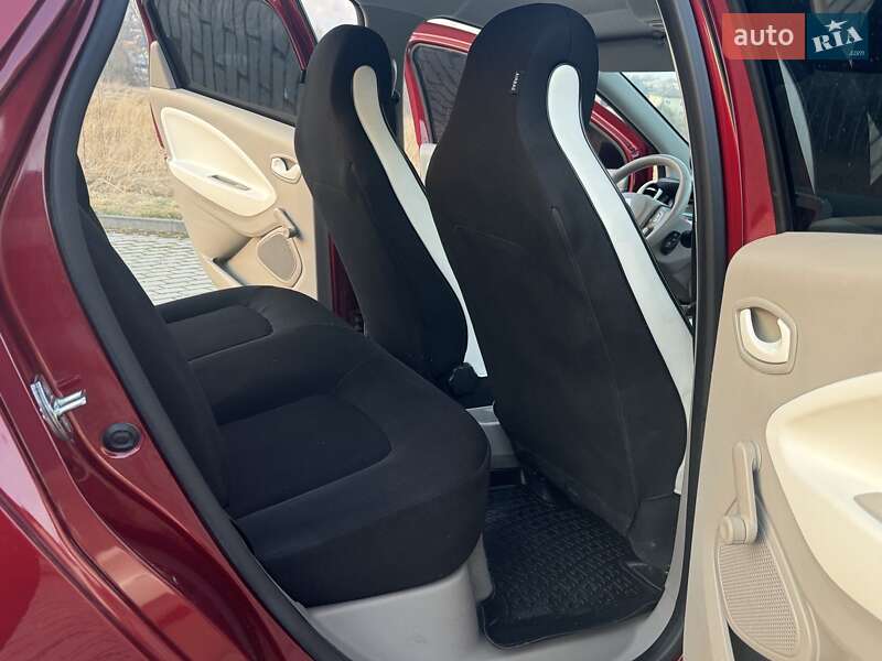 Хэтчбек Renault Zoe 2017 в Дрогобыче фото 35 Хэтчбек Renault Zoe 2017 в Дрогобыче