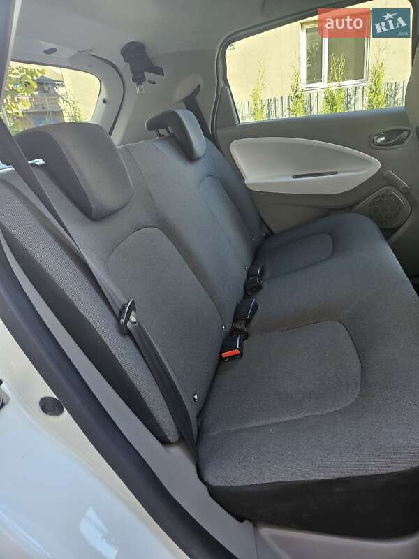 Хэтчбек Renault Zoe 2019 в Дубно