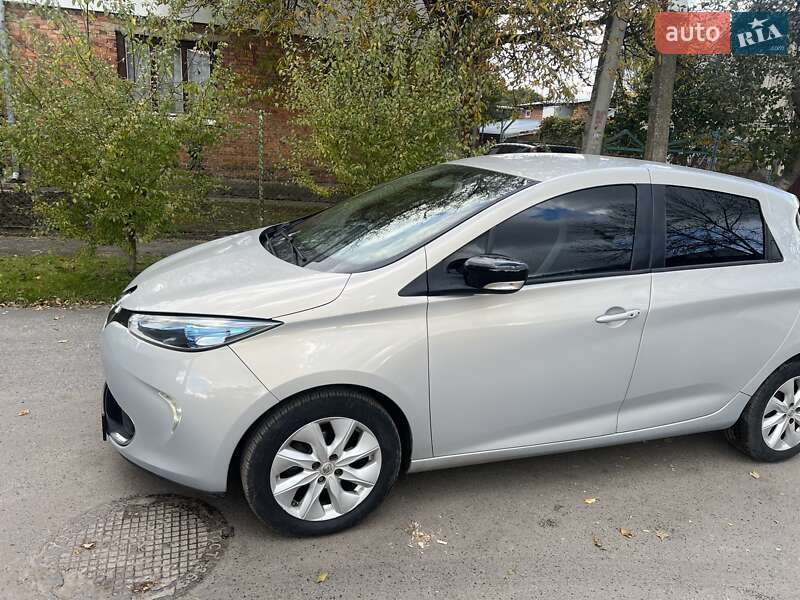 Хетчбек Renault Zoe 2016 в Львові
