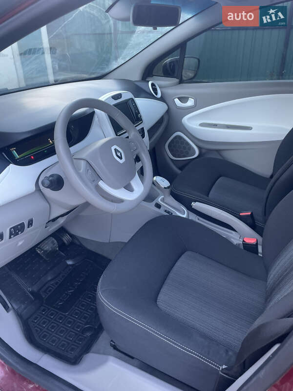Хетчбек Renault Zoe 2018 в Дубні