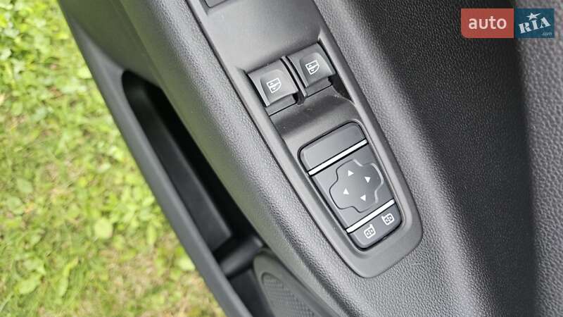 Хетчбек Renault Zoe 2021 в Тернополі фото 45 Хетчбек Renault Zoe 2021 в Тернополі