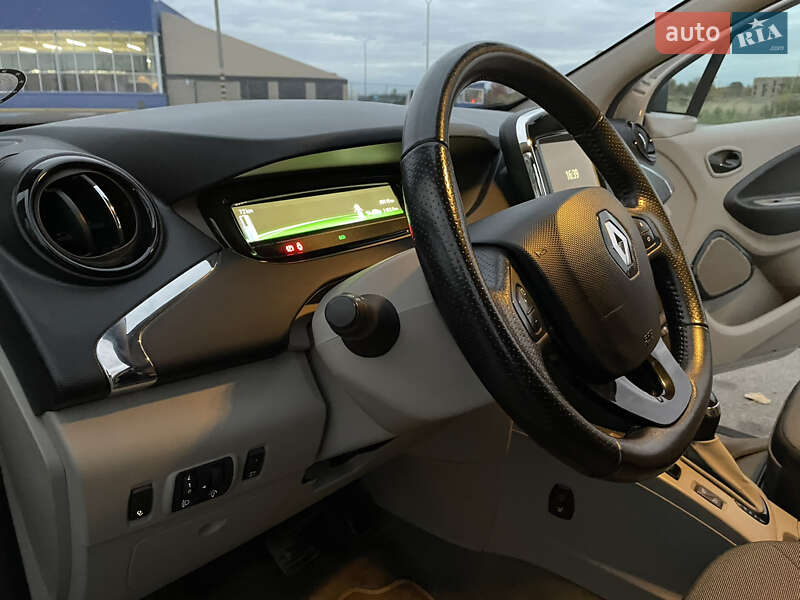 Хэтчбек Renault Zoe 2015 в Луцке