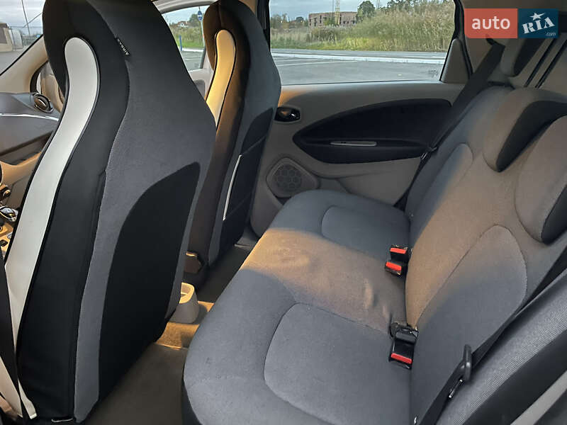 Хэтчбек Renault Zoe 2015 в Луцке