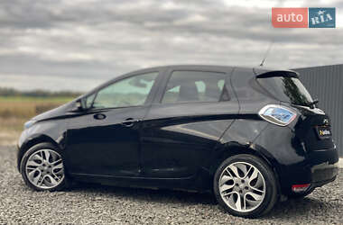 Хэтчбек Renault Zoe 2016 в 