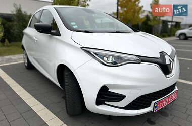 Хэтчбек Renault Zoe 2021 в 