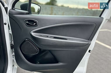 Хэтчбек Renault Zoe 2021 в 