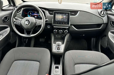 Хэтчбек Renault Zoe 2021 в 