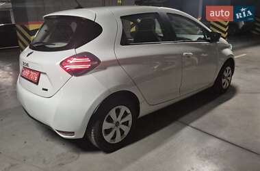 Хэтчбек Renault Zoe 2020 в 