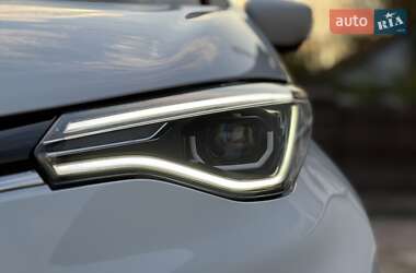 Хетчбек Renault Zoe 2022 в 