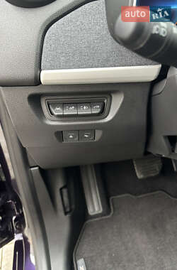 Хетчбек Renault Zoe 2021 в  фото 16 Хетчбек Renault Zoe 2021 в