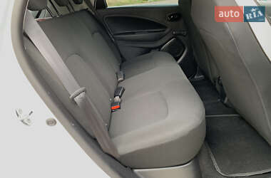 Хэтчбек Renault Zoe 2020 в 