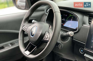 Хэтчбек Renault Zoe 2020 в 