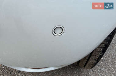 Хетчбек Renault Zoe 2019 в 