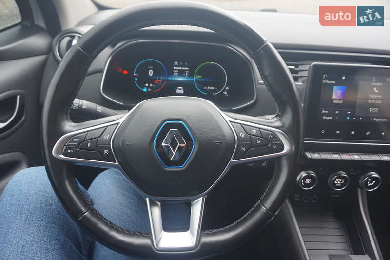 Хэтчбек Renault Zoe 2020 в Самборе